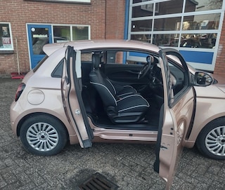 Fiat 500 E / 2024 / 3+1 / 42KW / Snelladen/ Demo / WinterSale