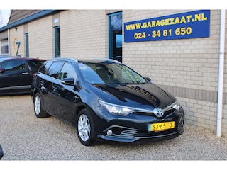 Toyota Auris Touring Sports 1.8 Hybrid Dynamic clima navi camera dealer onderhouden