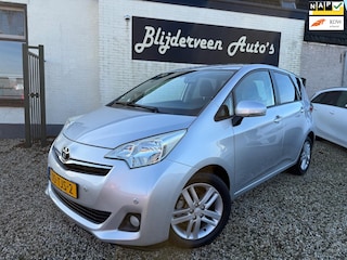 Toyota Verso-S 1.3 VVT-i Dynamic Automaat | 1e Eigenaar | Camera | Keyless | Trehaak | PDC