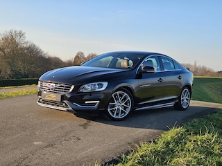 Volvo S60 2.0 T5 Summum | NL Auto | Ember Black Pearl