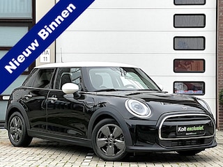 Mini Cooper 1.5 Classic Chili Turbo 136 PK 5 Deurs / Airco / Navigatie / Apple CarPlay / 16" 5 Spoke Velg / Sport Int / Park Sensors / 1e Eigenaar!
