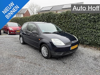 Ford Fiesta 1.3 Style | Stuurbekrachtiging | Trekhaak | Radio | APK tot 16-01-2027!