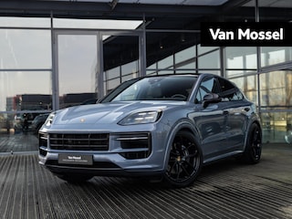 Porsche Cayenne 3.0 E-Hybrid | SPORTDESIGN CARBON | SPORTCHRONO | PASM LUCHTVERING | PDLS + | 22 INCH | PANORAMA | SPORTUITLAATSYSTEEM | BOSE | SFEERVERLICHTING | ARCTIC GRAU | STOELVENTILATIE | 14-WEG STOELEN | PTV + | 1E EIGENAAR | NL GELEVERD |