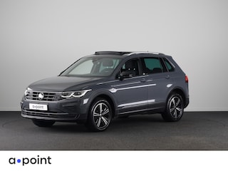 Volkswagen Tiguan 1.4 TSI eHybrid Life/Active 245 pk Automaat (DSG) | Navigatie | Panoramadak | Parkeersensoren (Park assist) | Rondomzicht camera | Stoelverwarming v/a |