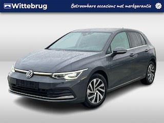 Volkswagen Golf 1.4 eHybrid 204pk Style DSG Automaat / Navigatie / Keyless / LM velgen / APP / Camera / Park Assist