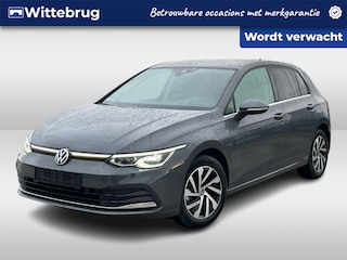 Volkswagen Golf 1.4 eHybrid 204pk Style DSG Automaat / Navigatie / Keyless / LM velgen / APP / Camera / Park Assist