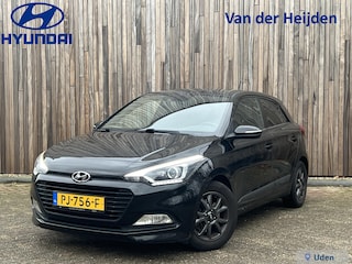 Hyundai i20 1.0 T-GDI Black Edition Navigatie | Camera | Uniek! | Trekhaak | Cruise