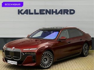 BMW i7 eDrive50 - M-Sport Pro - Skylounge - Stoelventilatie + Massage V+A - Individual Leder