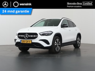 Mercedes-Benz GLA 250 e Star Edition Luxury Line | Night | Dakrails | Getint glas | Achteruitrijcamera | Stoelverwarming | Sfeerverlichting |