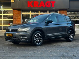 Volkswagen Tiguan Highline 1.5 TSI ACT 150 pk - IQ Light - camera - climate - zeer compleet!