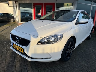 Volvo V40 2.0 T2 Momentum 1e eigenaar Navi/PDC/Bluethooth