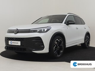 Volkswagen Tiguan 1.5 eHybrid R-Line Edition 272pk | Panoramadak | Trekhaak | Harman kardon audio | Head up display | Dodehoekdetectie | 360 Camera | 19"LMV