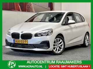 BMW 2-serie Tourer 225xe iPerformance High Executive LEDER NAVIGATIE CRUISE CONTROL CLIMATE CONTROL BLUETOOTH TELEFOON MEDIA VOORBEREIDING PDC ZEER MOOI ZEER MOOI !! Brgl