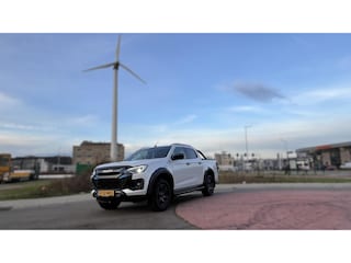 Isuzu D-Max Dmax Pickup BEV 4x4 -3500 kg aanhangwagen gewicht - Demo