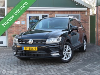 Volkswagen Tiguan 1.4 TSI Connected|Panoramadak|Stoelverwarming|PDC-V/A.
