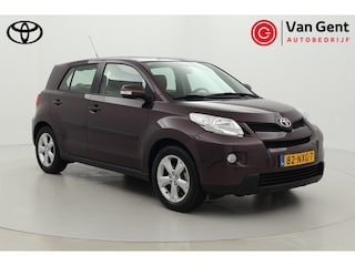 Toyota Urban Cruiser 1.3 VVT-i Aspiration | Volledige dealerhistorie | Trekhaak | Parkeersensoren voor/achter | Airco | 16 inch | Elektrische ramen voor/achter | Radio CD speler | Bluetooth