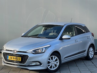 Hyundai i20 BWJ 2016 | 1.0T 100PK Go! | CAMERA A | NAVI | AIRCO | PDC | PRIVACY GLASS | LICHTMETAAL | CRUISE |