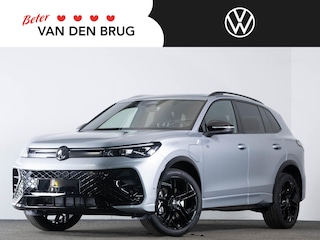 Volkswagen Tiguan R-Line Edition 1.5 eHybrid 272 PK | Trekhaak | Stuur & Stoelverwarming | Black Style |