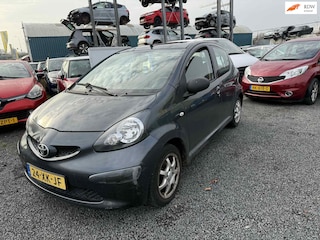 Toyota Aygo 1.0-12V + inruil