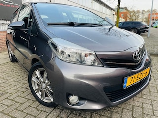 Toyota Yaris 1.3 VVT-i Dynamic Automaat camera keyless klima
