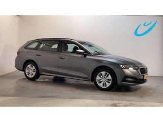 Skoda Octavia Combi 1.0 e-TSI DSG Business Edition Navigatie Parkeersensoren App-Connect