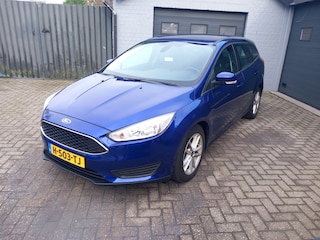 Ford Focus Wagon 1.0 Lease Edition,Cruise control,Isofix,Climate control,Lichtmetalen velgen,Distr vervangen in 2024