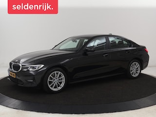 BMW 320e Business Edition Plus | Leder | Stoelverwarming | Live Cockpit | Carplay | Navigatie | Full LED | Parkeerhulp | Climate control | Bluetooth | PHEV | Plug In