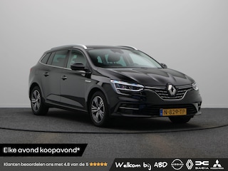Renault Mégane Estate 140pk TCe Intens | Trekhaak | 1700kg geremd | Stoel- stuurverwarming | Dealer onderhouden | Head-up display | Achteruitrijcamera |