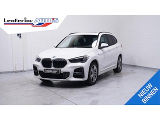BMW X1 xDrive25e m Sport Panodak Afn. trekaah Led koplampen Stoel-/stuur verwarming Camera PDC v+a Head up