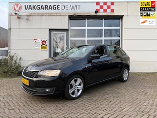 Skoda Rapid Spaceback 1.2 TSI Greentech Style Edition | Pano | 16"