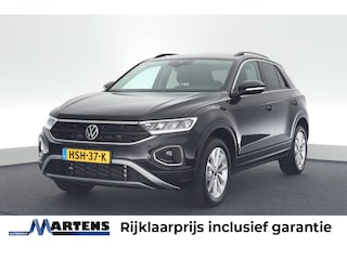 Volkswagen T-Roc 1.5 TSI 150pk DSG Life Edition Trekhaak Camera Navigatie ACC Carplay Keyless Led