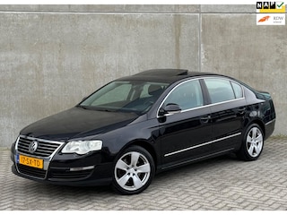 Volkswagen Passat 2.0 FSI Highline 150pk AUT 2006 Zwart NAP