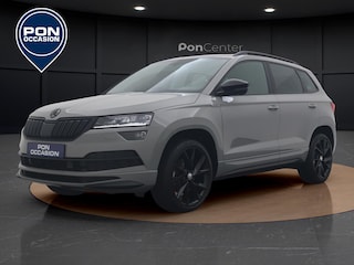 Skoda Karoq 1.5 TSI Sportline Business l Trekhaak | 19"| Camera | Stoelverwarming |
