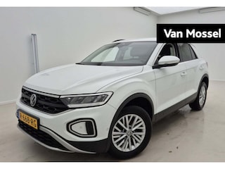 Volkswagen T-Roc 1.0 TSI Life | 110 PK | Digital Cokpit | Navigatie | Carplay / Android Auto | All Season Banden | Park Assist PRO | Parkeercamera |