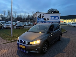 Volkswagen Touran 1.0 TSI IQ Drive Business 7p