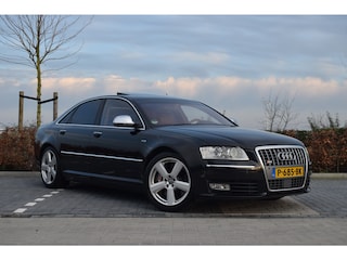 Audi A8 5.2 V10 450pk Quattro | Lichte schade | Keramisch | Schuifdak