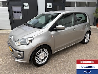 Volkswagen Up 1.0 Automaat Cruise Control ParkSensor Navi