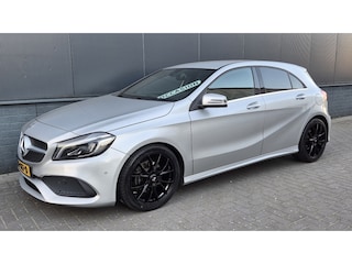 Mercedes-Benz A-klasse 180 Bus. Sol. AMG*Led*Navi*stoelvrw*18 inch*Leder*zwarte hemel