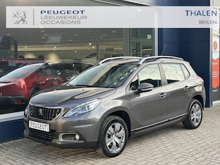 Peugeot 2008 1.2 Active Pack | Automaat | Facelift Type | Slechts 69.000 KM | Navigatie | Climate Control | Trekhaak 1250 KG | 4-Seizoenenbanden | Stoelverwarming | Parkeersensoren | Hoge Zit | Lichtmetalen Velgen | LED Dagrijverlichting | Dakrails |