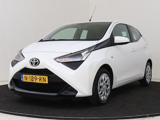 Toyota Aygo 1.0 VVT-i x-play | NL dealeronderhouden |