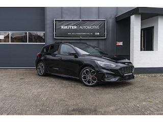 Ford Focus 1.0 EcoBoost ST Line X / LED / Pano / Winter pack!