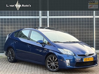 Toyota Prius 1.8 |Executive Business | navi | solar |