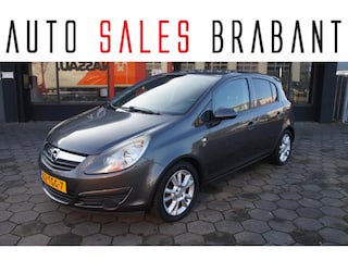Opel Corsa 1.2-16V Cosmo
