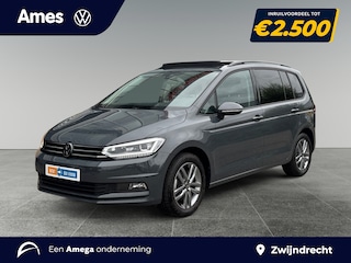 Volkswagen Touran 1.5 150pk TSI Highline 7p Navigatie 'Discover Media' | Velgen 'Salvador', 17 inch lichtmetaal | Panoramaschuif-kanteldak