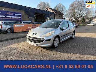 Peugeot 207 1.4 XR AIRCO + NIEUWE APK!