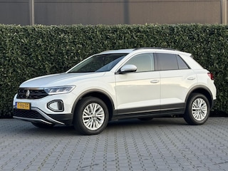 Volkswagen T-Roc 1.0 TSI R-Line Business+, NIEUW MODEL, CLIMATE CONTROL, STOELVERWARMING, DIGITAL COCKPIT, NAVI, DAB, USB-C, PARKEERSENSOREN RONDOM, LICHTMETAAL 17"