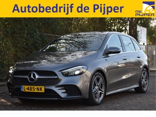Mercedes-Benz B-klasse 250 Premium AMG Line 225 pk | NL-Auto | 1ste eigenaar | Keyless | Camera | Sfeerverlichting | Carplay | Carbon | NAP | historie