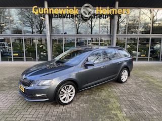 Skoda Octavia Combi 1.4 TSI Greentech Style Business | AUTOMAAT | CARPLAY | CLIMA | CRUISE | NAVI | STOELVERW.