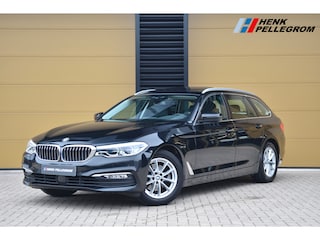 BMW 5-serie Touring 520i High Executive * Comfortstoelen * Panoramadak * Soft-close * Keyless * Trekhaak *