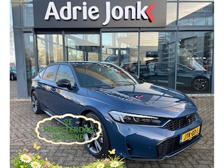 Honda Civic 2.0 e:HEV Sport | FULL HYBRID | 18 INCH | APPLE & ANROID AUTO | CAMERA | STUUR + STOELVERWARMING | NAVIGATIE |